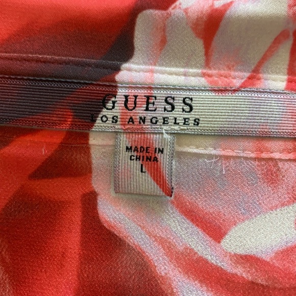 3 for $20 💜 GUESS Blouse - Picture 4 of 4
